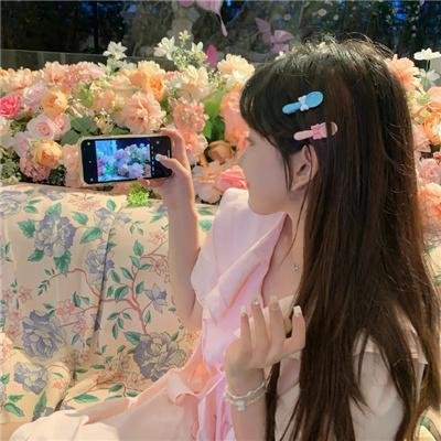 伊犁河谷 封面