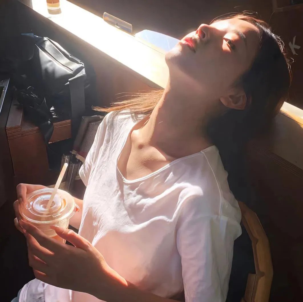 老师！是裂口女！ 封面